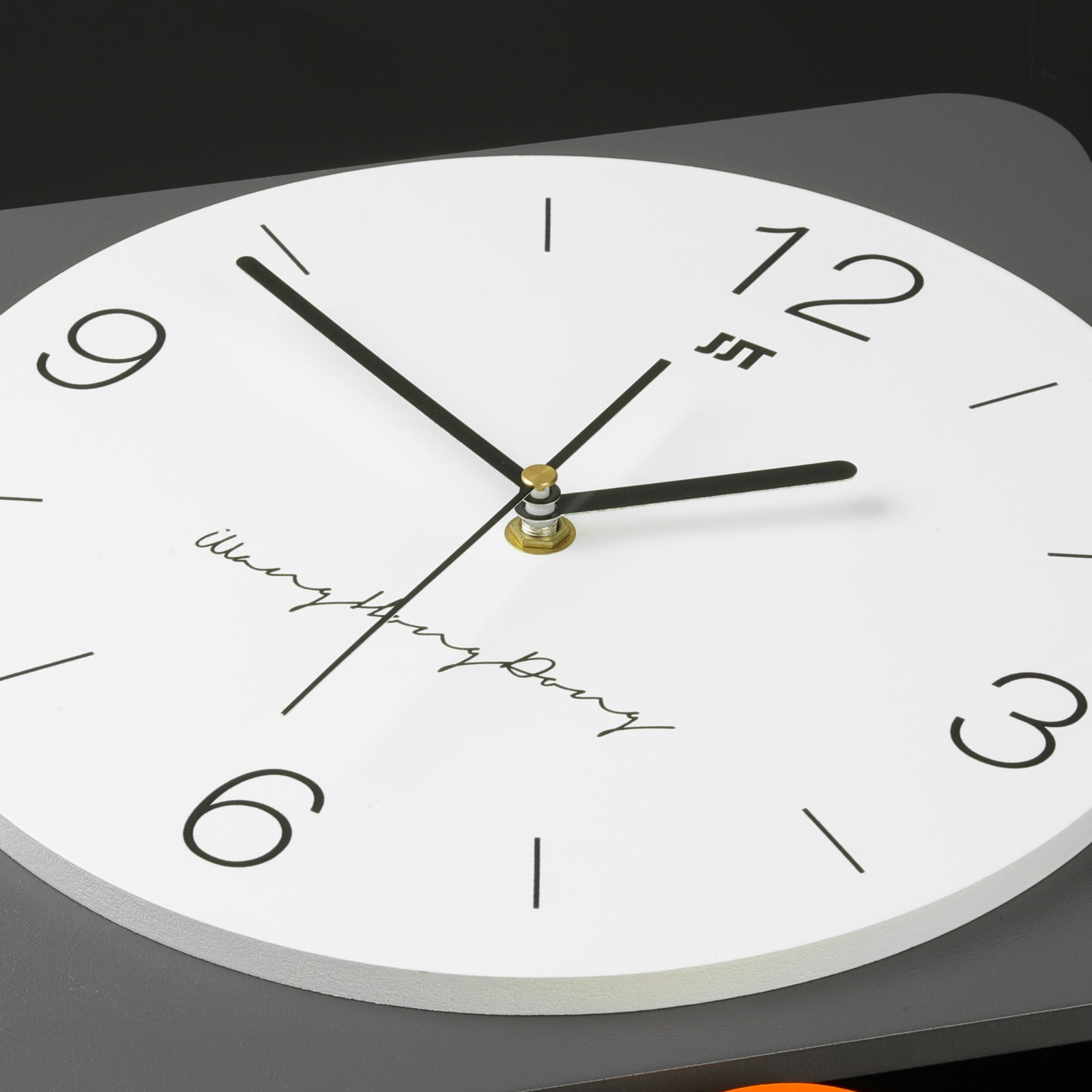 Elegant Wall Clock - Bliss Vie