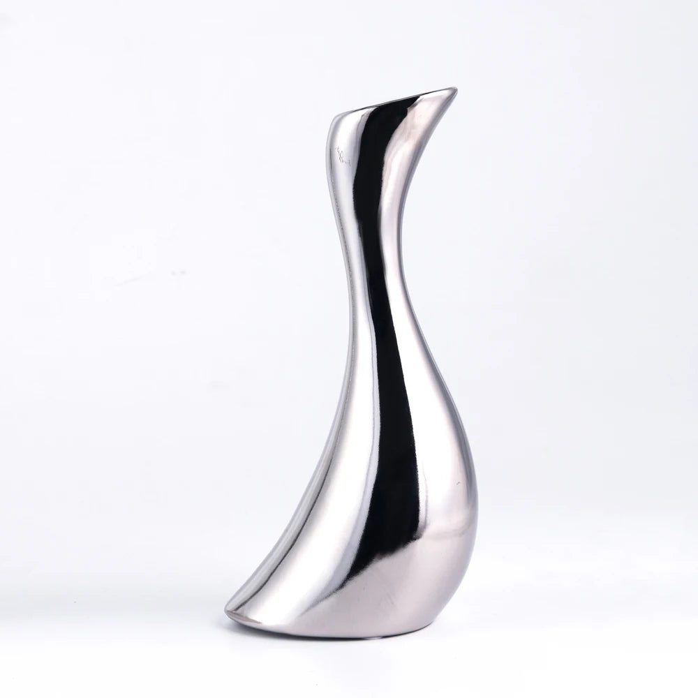 Elegant Nordic Silver Flower Vase - Stylish Vase Decor Home Decor cabinet Sleek Contemporary Sophisticated Unique Elegant Decorative Trendy stylish Minimalist Artistic Luxury Designer tabletop table decor accessories tableware living room decor coffee table decor