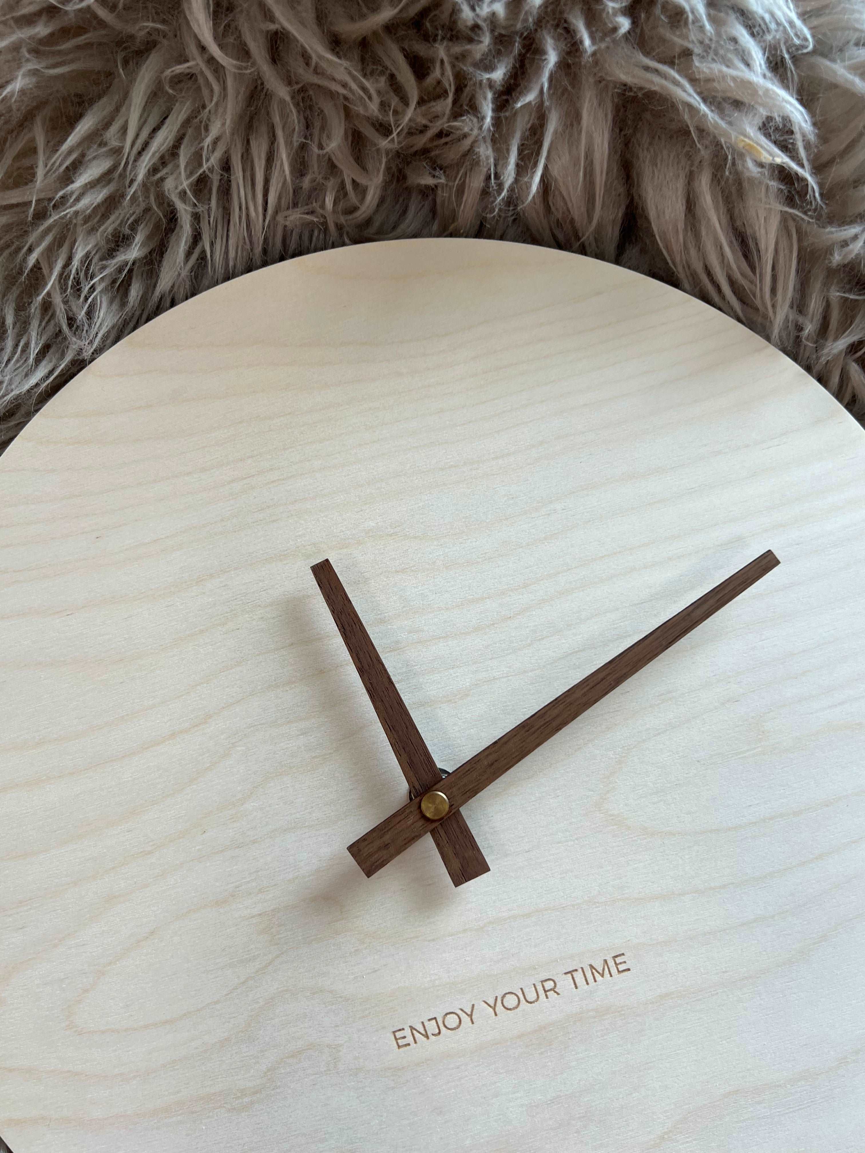 Zenith Solid Wood Simple Wall Clock - Bliss Vie