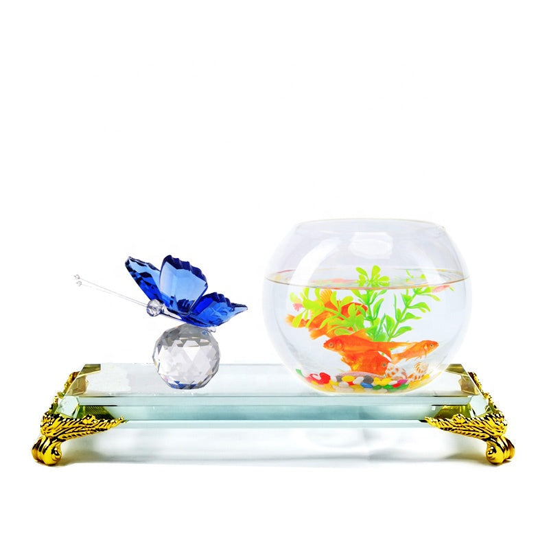 Aquatic Elegance - Mini Crystal Fishtank for Captivating Home Decor Crystal Sleek Contemporary Sophisticated Unique Elegant Decorative Trendy stylish Chic Minimalist Artistic Luxury Designer tabletop table decor