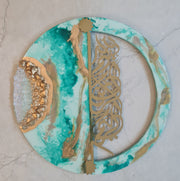 قطعة فنية إسلامية مصنوعة يدويًا من الراتنج 