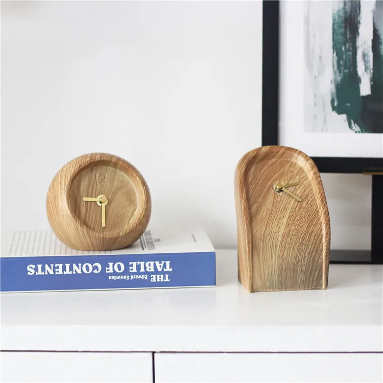 Vintage Wooden Tabletop Watch - Retro-Inspired Clock Decor Home Decor Unique Luxury Minimalist desk tabletop table stylish artistic Contemporary Nordic Timepiece Timekeeping Scandinavian trendy modern compact
