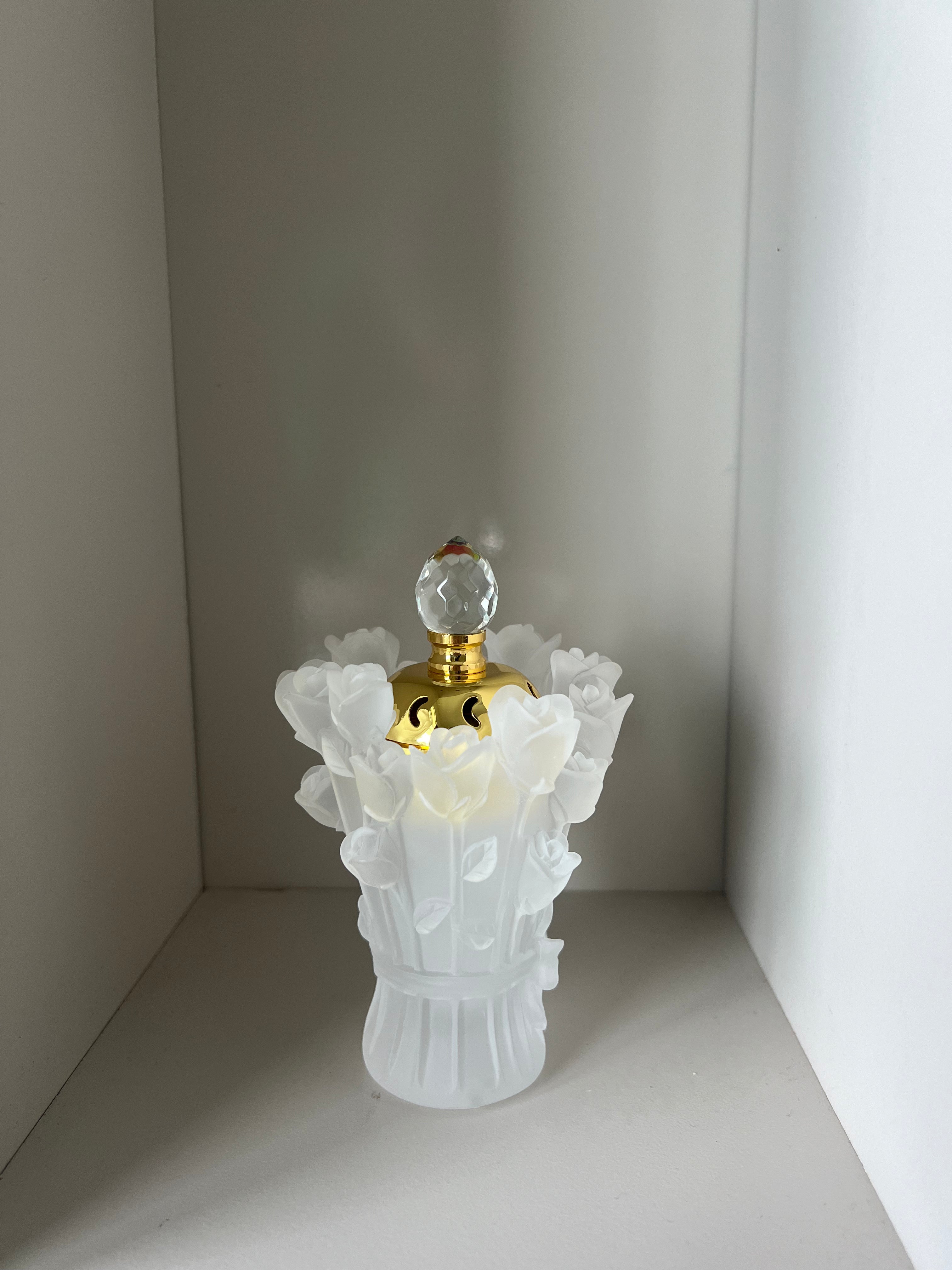 مبخرة بخور كريستال - مجموعة هدية (وردة بيضاء)