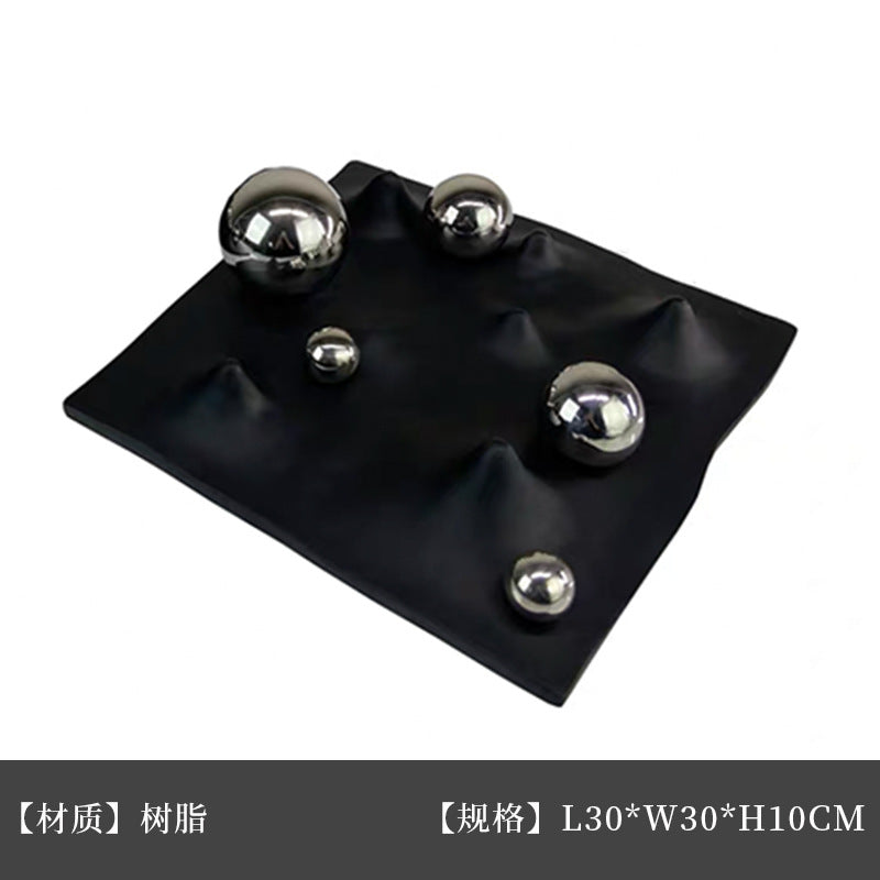 Ball Wave Plate in Silver, Black, White and Gold