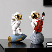 تماثيل رواد الفضاء