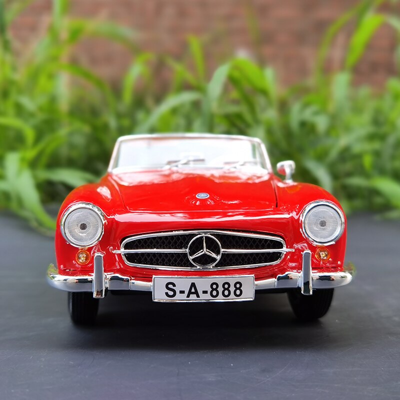 Mercedes-Benz 190SL Model Scale 1:18 | Classic Collectible Home Decor Classic relicas retro vehicle models Unique antique Decorative car motorbike miniatures Designer tabletop table decor accessories tableware