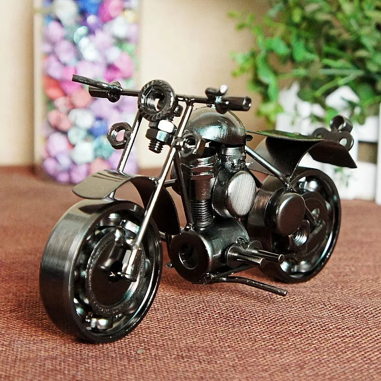 Iconic Harley Motorcycle Model - Vintage Decor Home Decor Classic relicas retro vehicle models Unique antique Decorative car motorbike miniatures Designer tabletop table decor accessories tableware