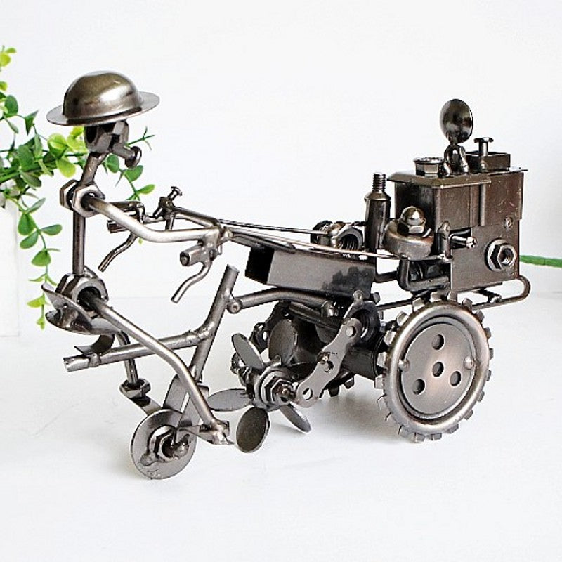 Retro Farmer Tractor Model | Vintage-Inspired Collectible Home Decor Classic relicas retro vehicle models Unique antique Decorative car motorbike miniatures Designer tabletop table decor accessories tableware