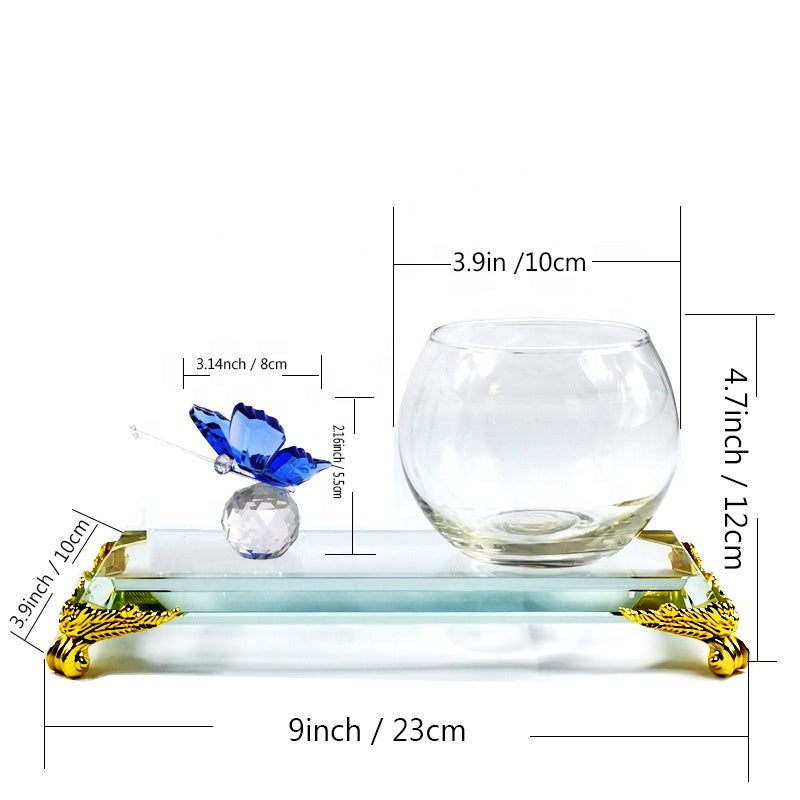 Aquatic Elegance - Mini Crystal Fishtank for Captivating Home Decor Crystal Sleek Contemporary Sophisticated Unique Elegant Decorative Trendy stylish Chic Minimalist Artistic Luxury Designer tabletop table decor