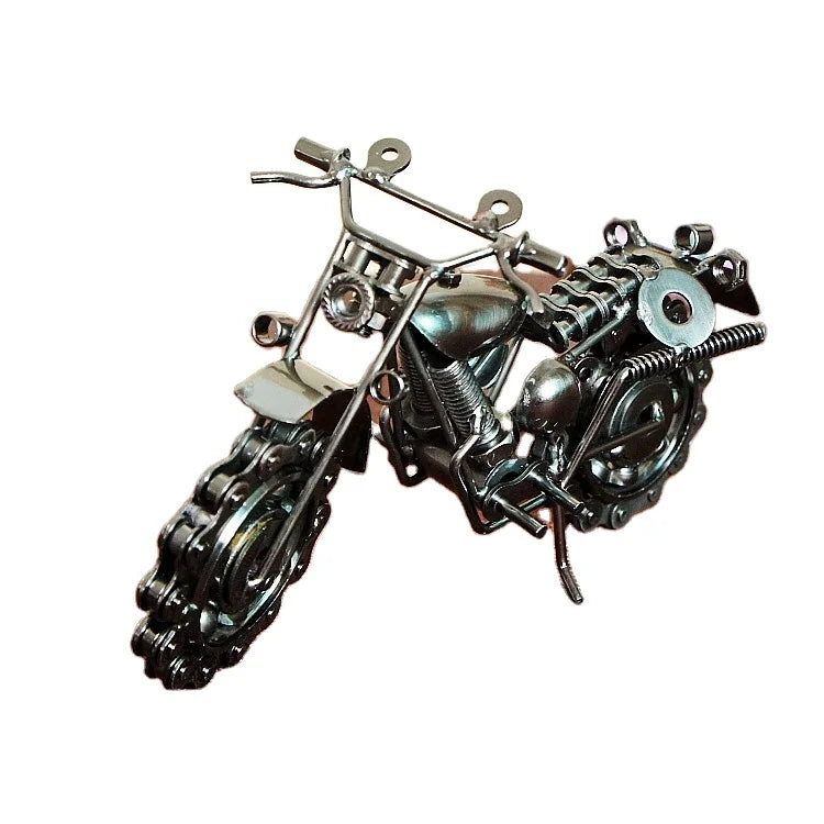 Industrial Elegance Harley Chain Motorcycle Home Decor Classic relicas retro vehicle models Unique antique Decorative car motorbike miniatures Designer tabletop table decor accessories tableware